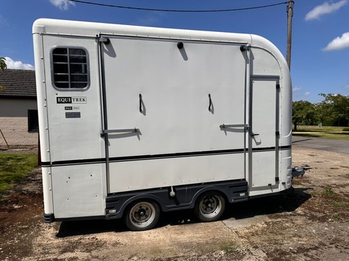 Equi trek space treka - treka, l