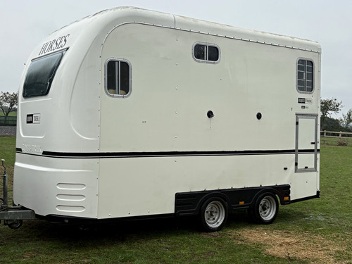 Equi trek show treka - show,