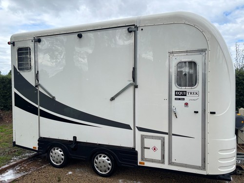 Equitrek show treka - equitrek,