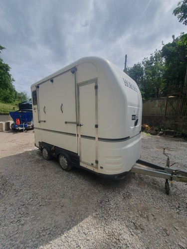 Equi trek space treka horse - trek,